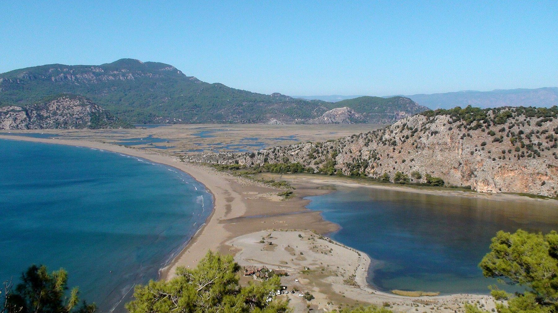İztuzu Beach sandbar between river and sea